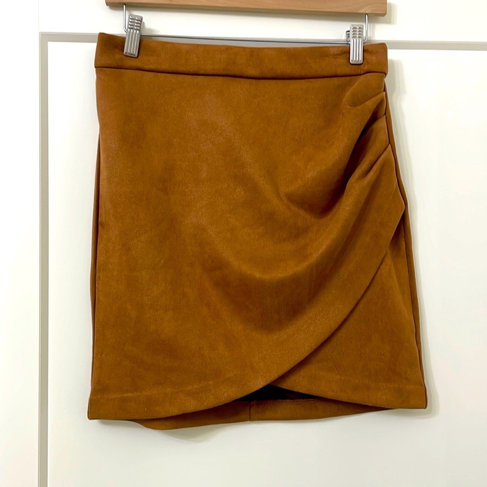 Suede brown skirt